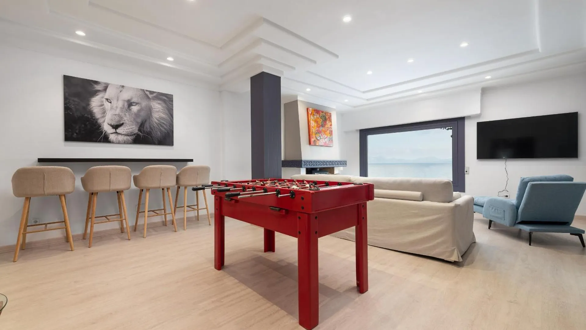 Villa President, Con Piscina Privada Alcanada