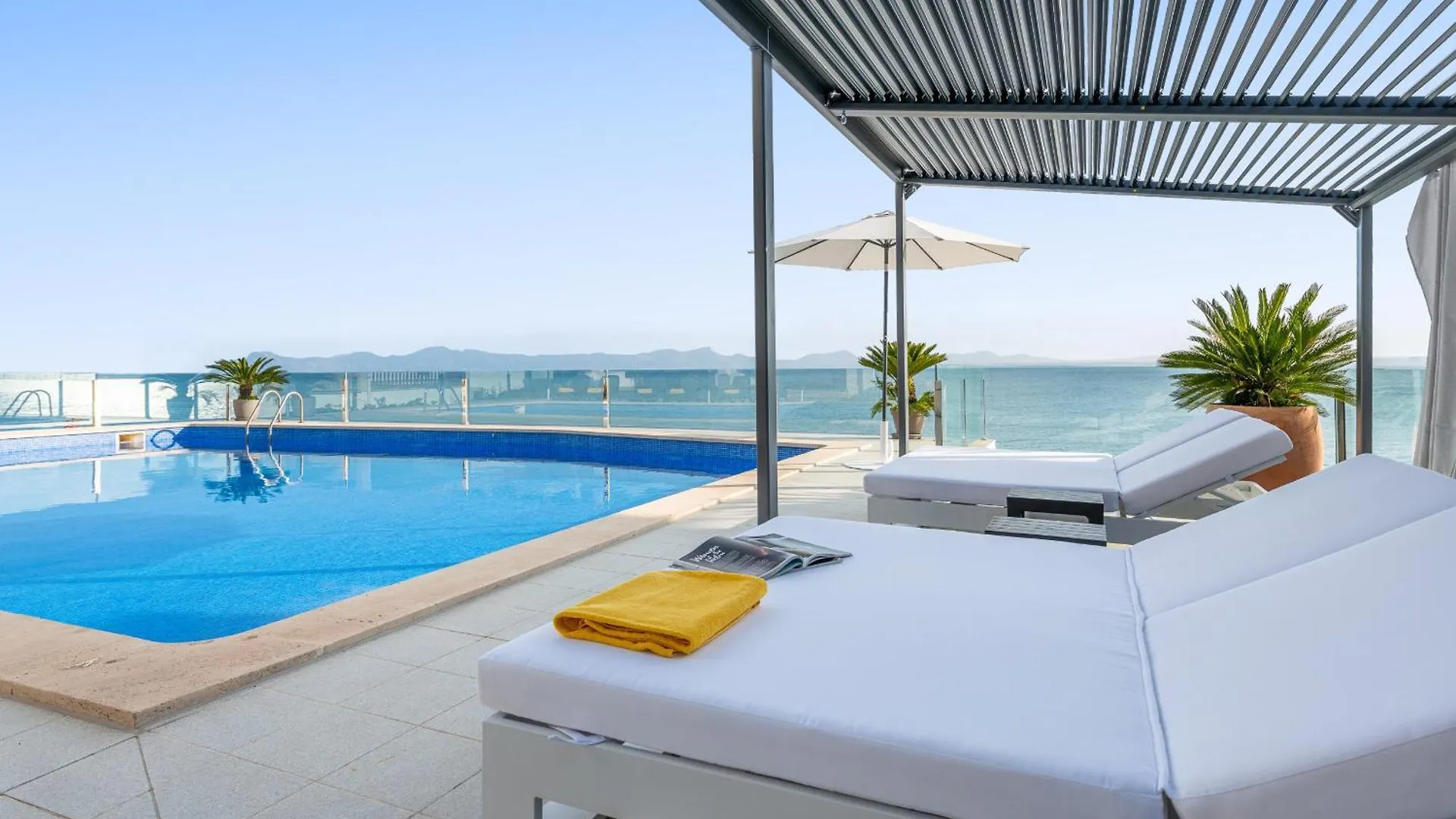Villa President, Con Piscina Privada Alcanada İspanya